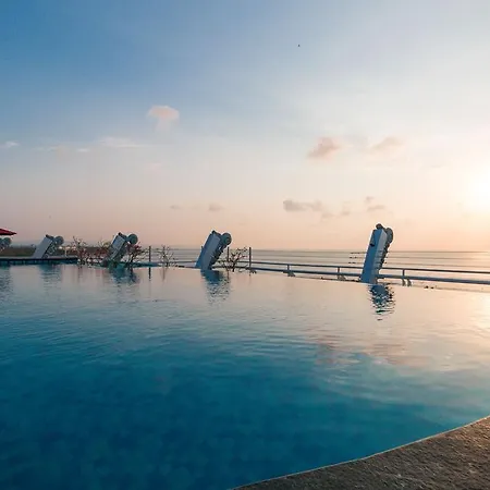 Kutabex Beachfront Hotel-2